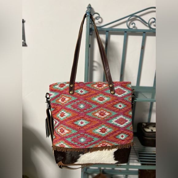 Myra Bag Handbags - New Pink Myra Bag Cowhide Canvas Leather Tote large Barbie western